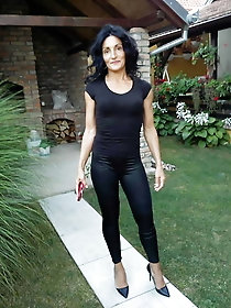 Shocking mature prostitute likes to take part in porn