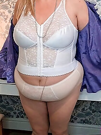 Erotic mamas are taking off their dress for a photoshoot